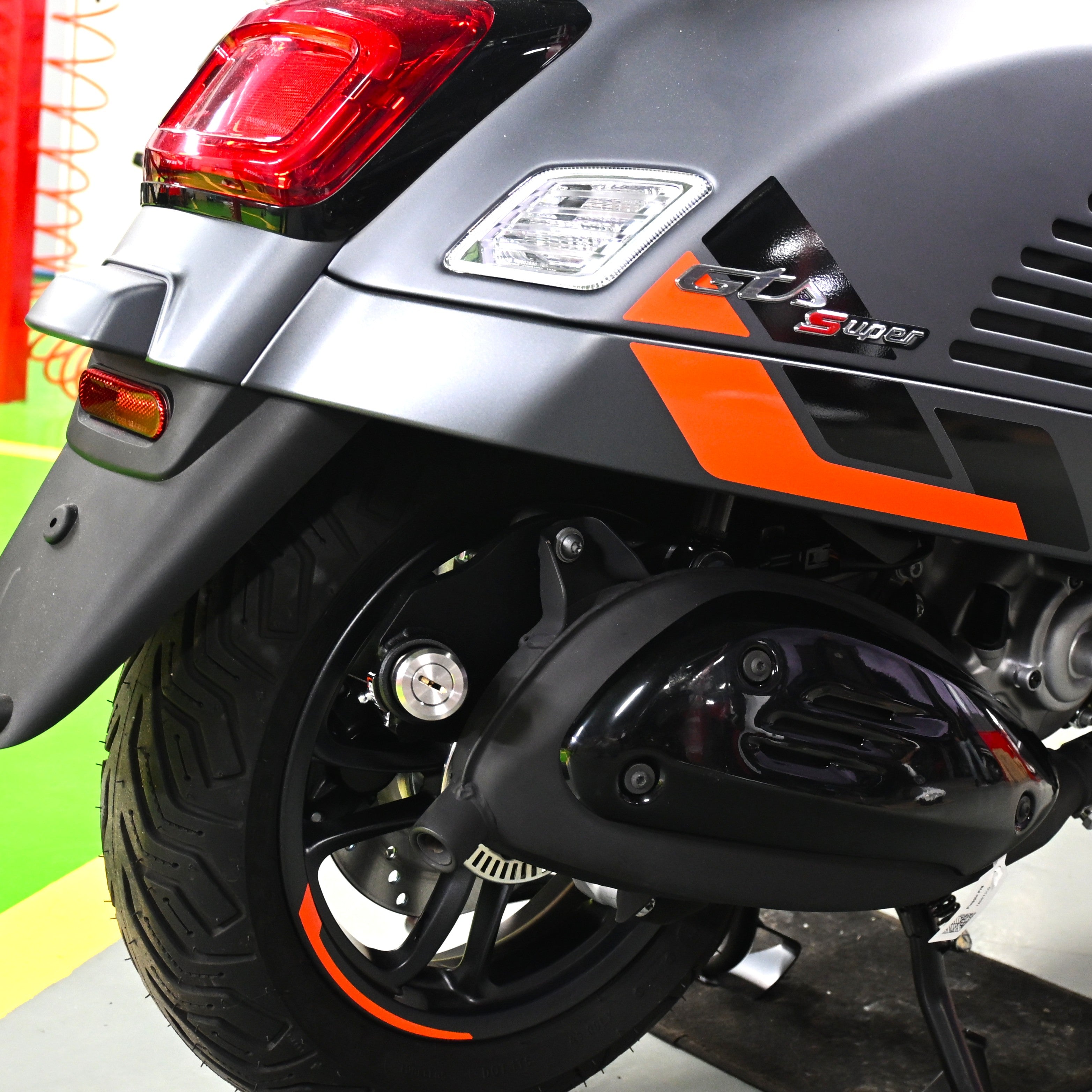 VESPA GTS300
