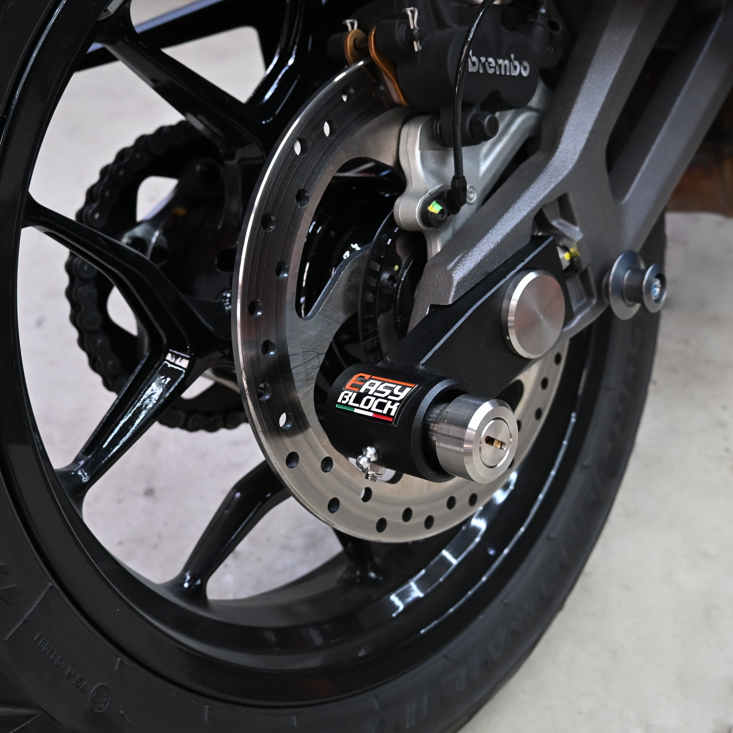 DUC 890